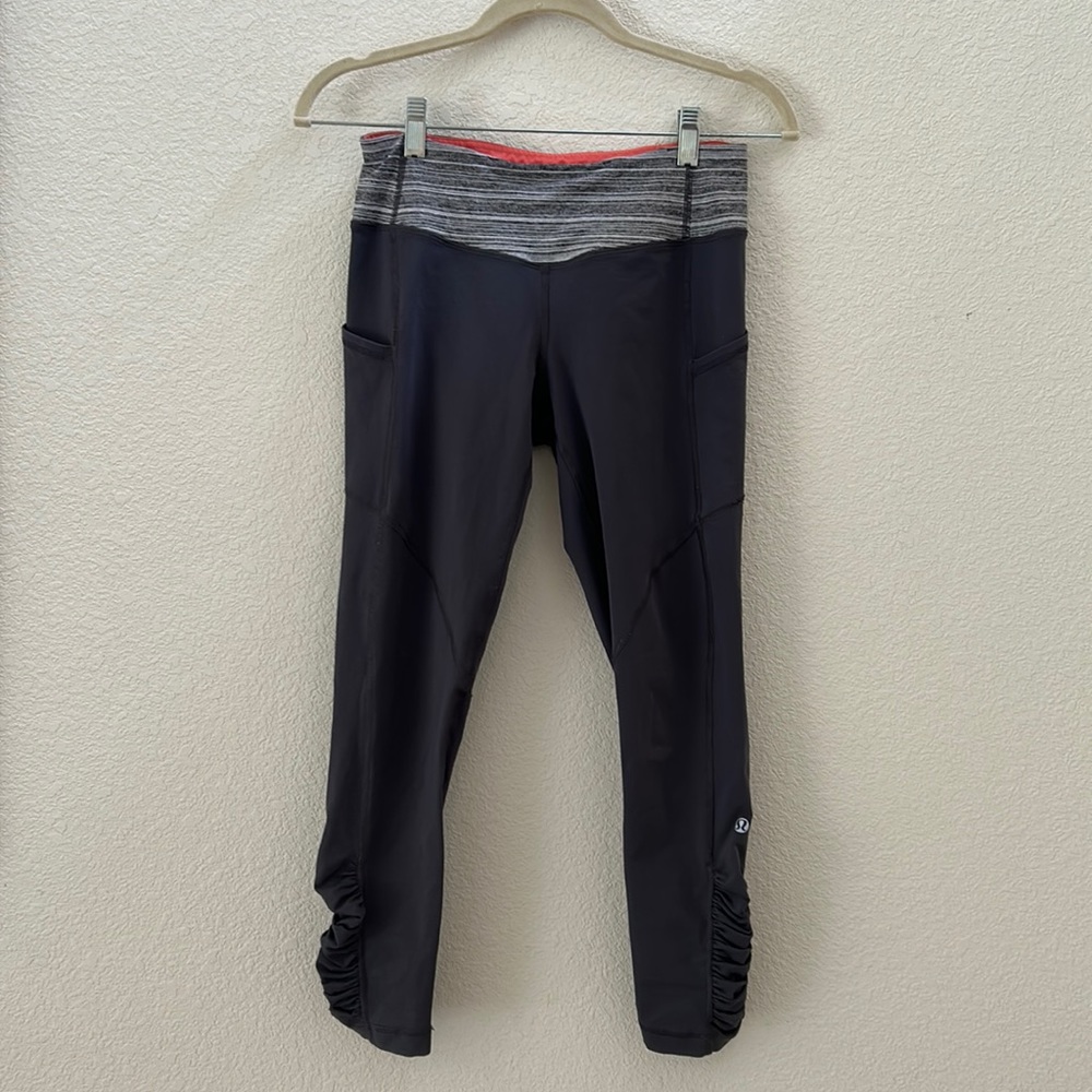 Lululemon Gray and Pink Ruched Capris Size 6